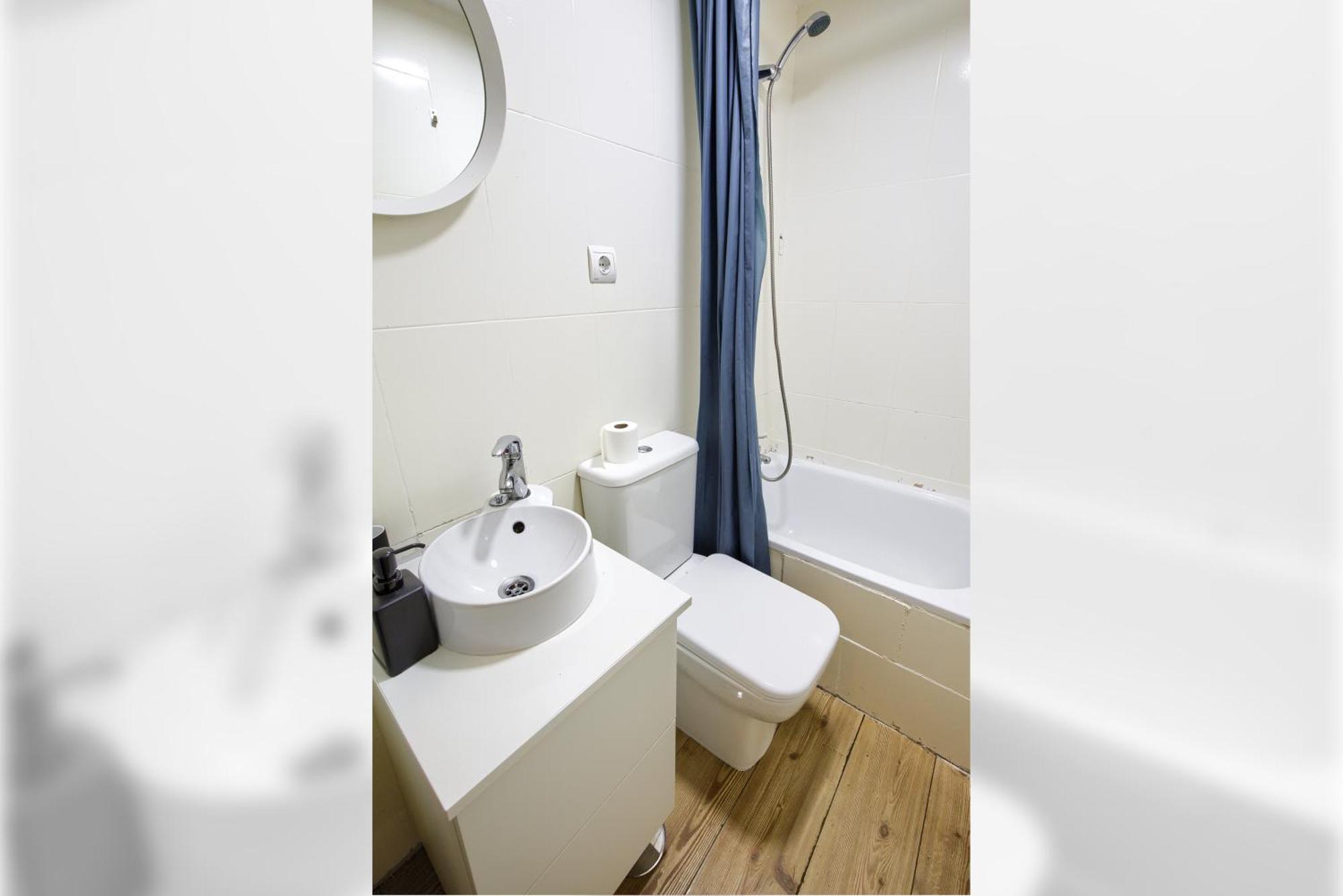 Intimo Estudio En Madrid, Centro, 2Pax, Wifi & Tv Extérieur photo