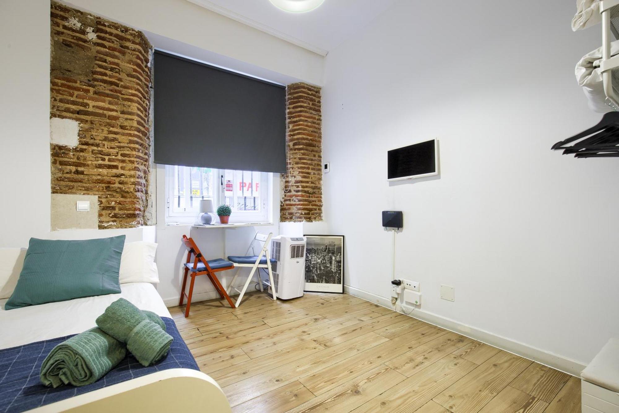 Intimo Estudio En Madrid, Centro, 2Pax, Wifi & Tv Extérieur photo