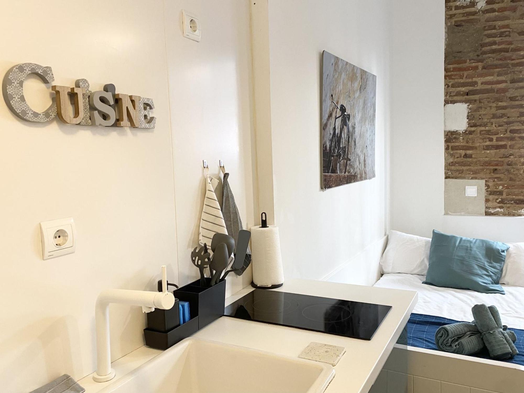 Intimo Estudio En Madrid, Centro, 2Pax, Wifi & Tv Extérieur photo