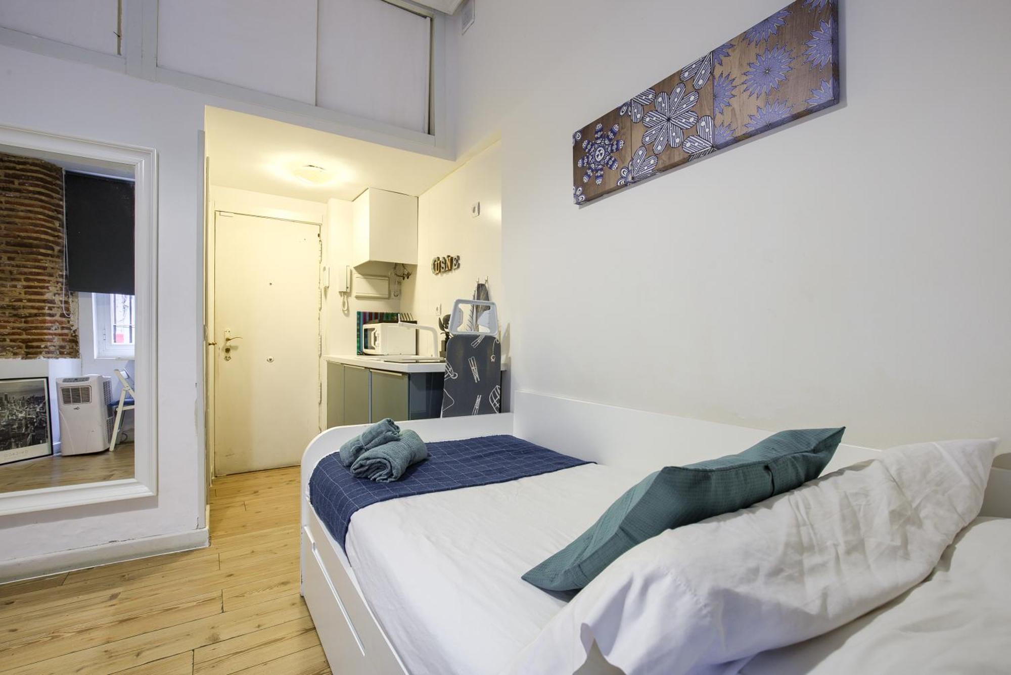 Intimo Estudio En Madrid, Centro, 2Pax, Wifi & Tv Extérieur photo